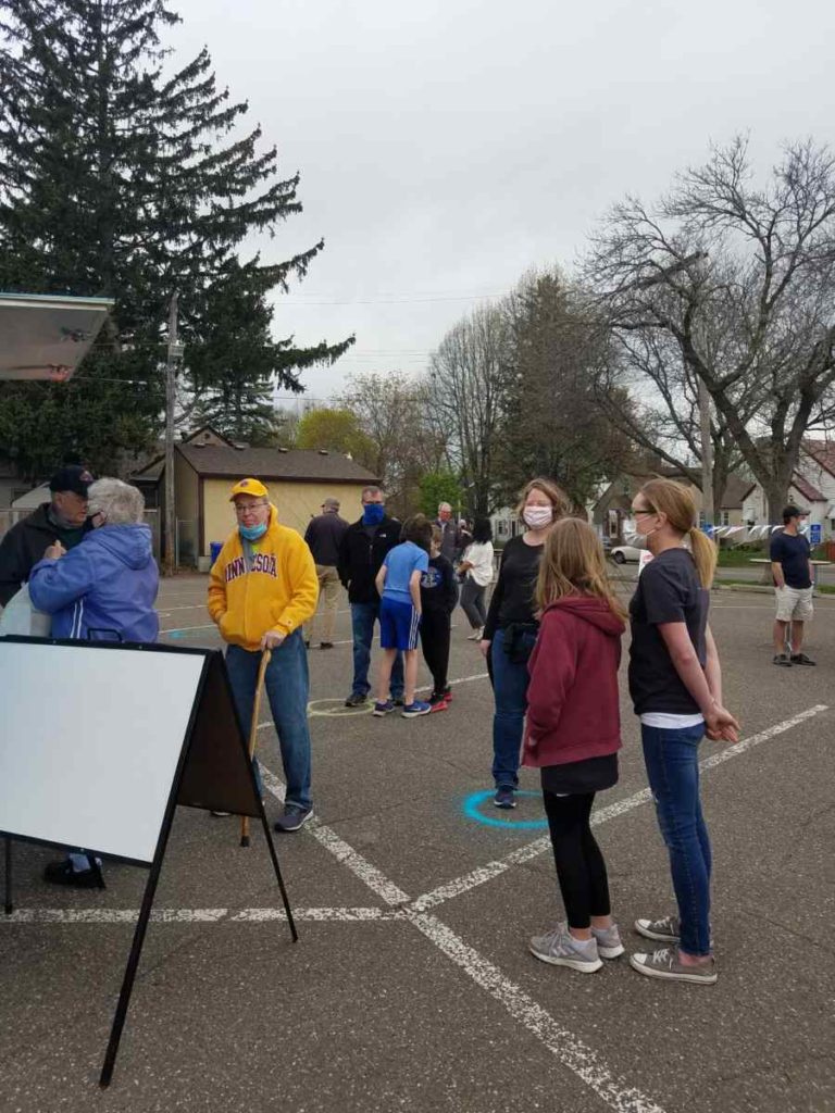 Social Outreach Como Park Lutheran Church, ELCA Serving